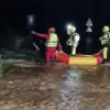 Maltempo, piogge ed esondazioni nel pisano, dispersi una nonna e il nipotino di 5 mesi – ASCOLTA