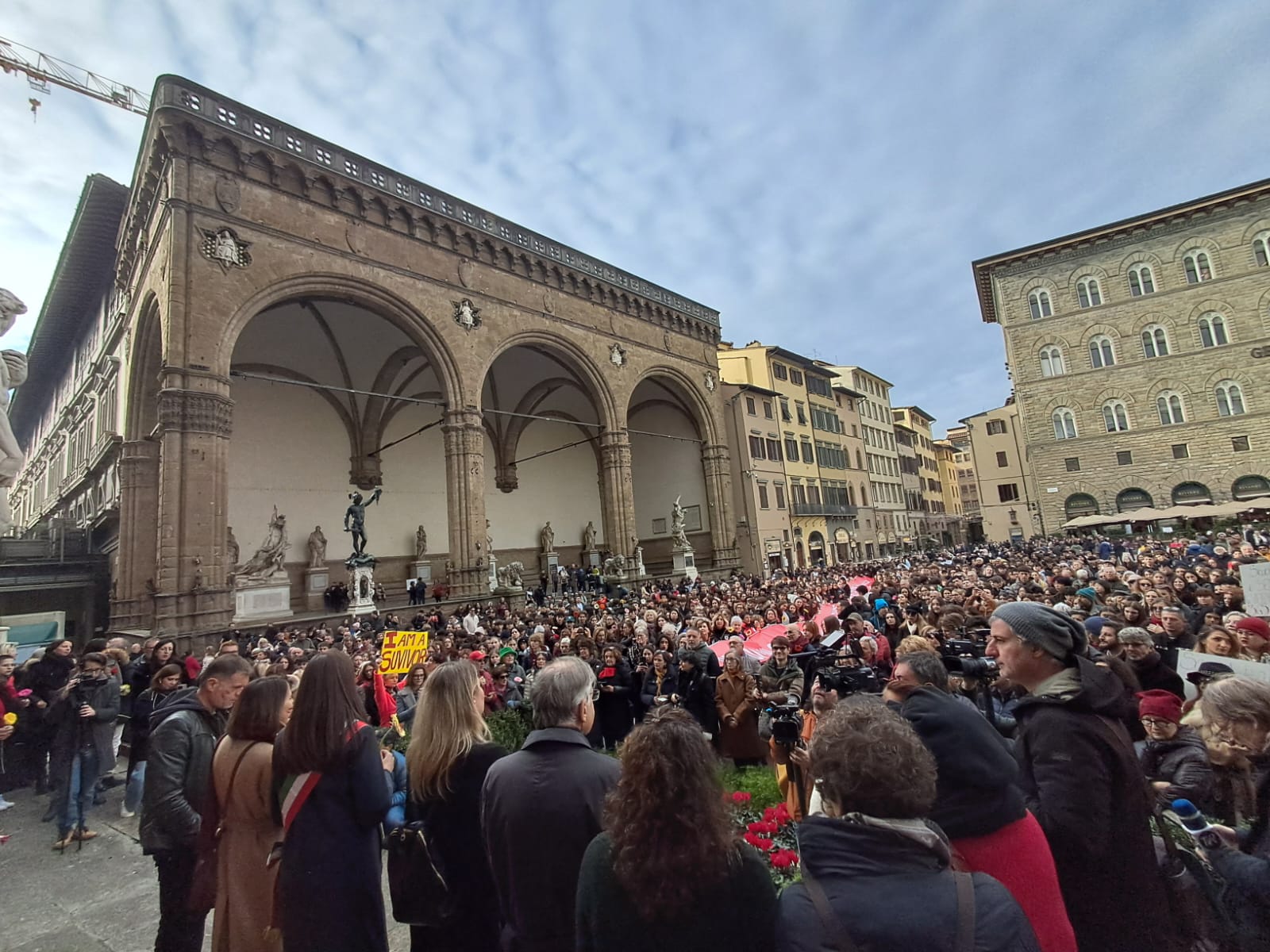 Giornata contro la violenza alle donne, tante iniziative a Firenze: “No alla negazione del patriarcato” – AUDIO / FOTO