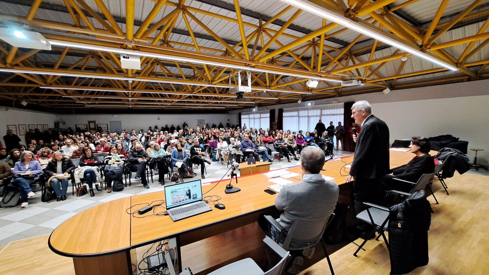 Sciopero generale, Landini (Cgil): “Sarà anche nel settore trasporti, Salvini anziché attaccare i diritti faccia il proprio lavoro” – ASCOLTA