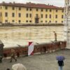 Arno in calo a Firenze, a Pisa ancora in transito il colmo di piena. Non esclusa proroga dell’Allerta rossa